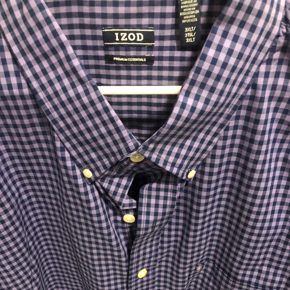 IZod long sleeve casual button down shirt